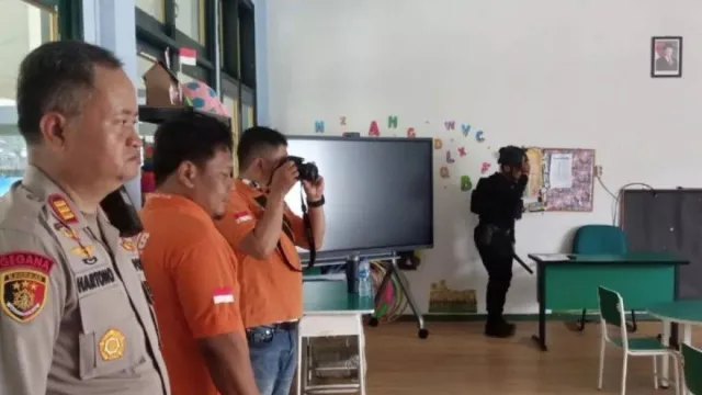10 Sekolah di Depok Dapat Teror Bom, Polisi Diminta Serius Usut Tuntas - GenPI.co