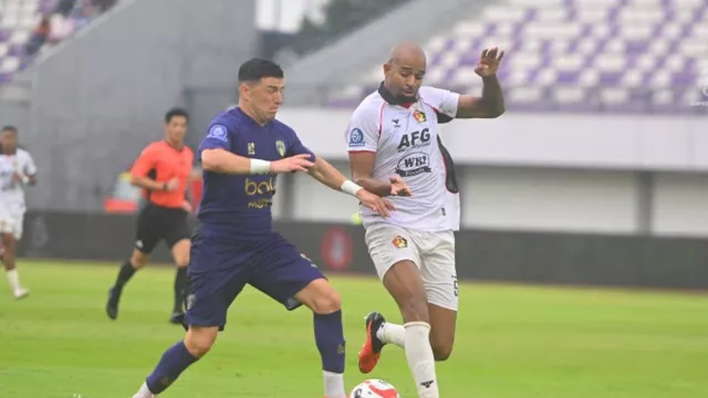 Persik Kediri Bernafsu Benamkan Persis Solo di Kubangan Zona Degradasi - GenPI.co