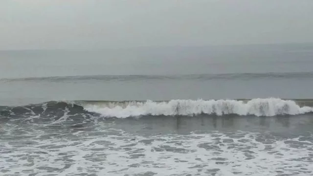 Waspada Gelombang Tinggi hingga 4 Meter di Perairan Bali - GenPI.co