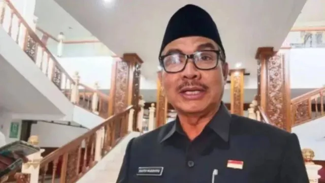 Hasto Wardoyo Larang Warga Yogyakarta Pesta Kembang Api saat Tahun Baru - GenPI.co