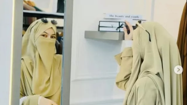 Wardatina Mawa Sembunyikan Masalah dari Anak, Sebut Insanul Fahmi Bekerja - GenPI.co