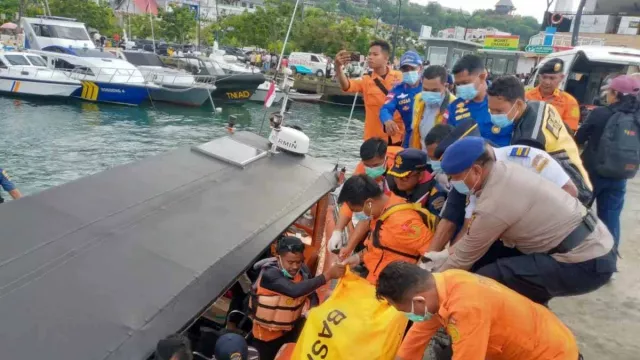 Jenazah Korban Kecelakaan Kapal di Labuan Bajo, Berhasil Diidentifikasi - GenPI.co