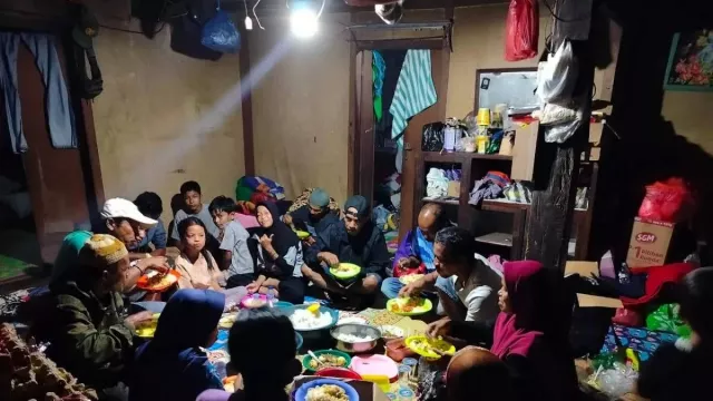 Rumah Rusak dan Zona Merah, 2.823 Warga Agam Masih Mengungsi - GenPI.co