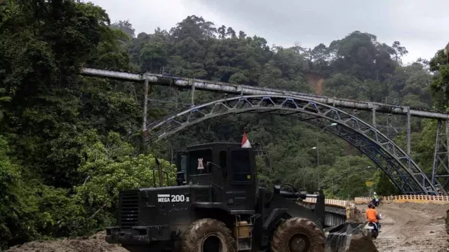 Gubernur Sumbar Mahyeldi Bantah Isu Jembatan Warisan Dunia Akan Dibongkar - GenPI.co
