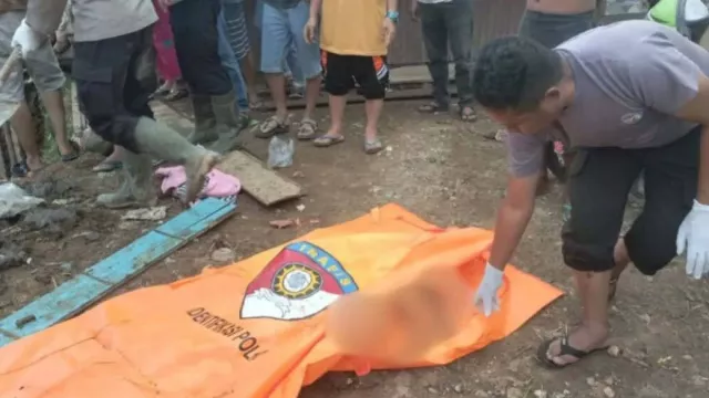 Jasad Korban Banjir Sumatra Ditemukan di Agam, Kondisinya Tidak Utuh - GenPI.co