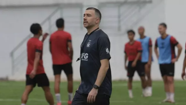 Persik Kediri vs Persib Bandung, Ujian Sesungguhnya Marcos Reina - GenPI.co