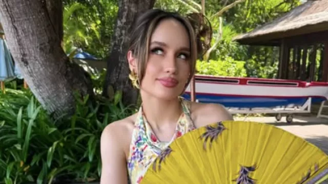 Cinta Laura Akui 5 Tahun Hidup dalam Kondisi Mental Tidak Sehat - GenPI.co