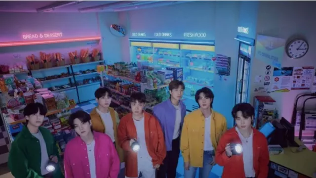 Netflix Tayangkan Konser dan Film Dokumenter BTS, Isinya Momen Langka - GenPI.co