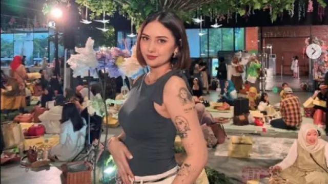 Onad Ulang Tahun, Beby Prisillia Sebut Suaminya Sedang Hadapi Masa Sulit - GenPI.co