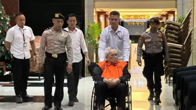 Modus Pengondisian Tender, Eks Direktur Pertamina Chrisna Damayanto Ditahan KPK - GenPI.co