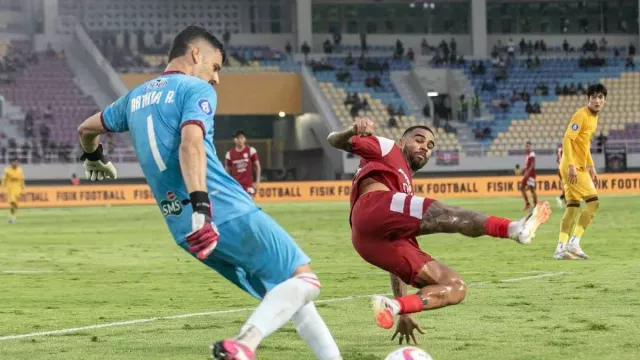 Duel Tim Papan Bawah, Persis Solo Pede Jegal Semen Padang - GenPI.co