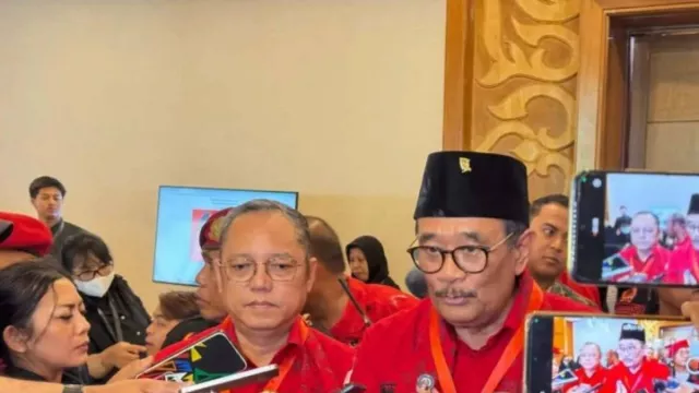 PDIP Soal Konten Pandji Pragiwaksono, Sebut Dilindungi Konstitusi - GenPI.co