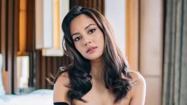 Beri Dukungan ke Aurelie Moeremans, Hesti Purwadinata dan Suami Diancam - GenPI.co