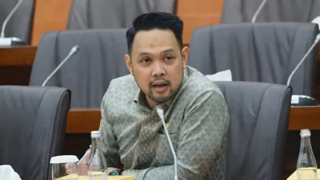 DPR Soal Komisaris BUMN Minta Bonus Saat Perusahaan Rugi, Harus Dievaluasi - GenPI.co