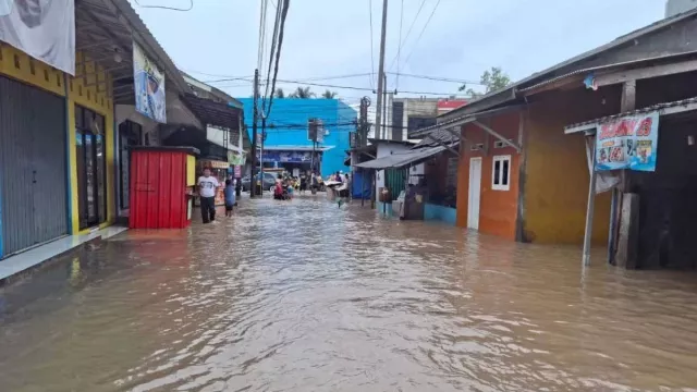 19.088 Jiwa Terdampak Banjir, Tanah Longsor, dan Angin Kencang di Serang - GenPI.co