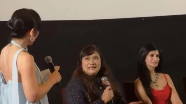  Love Bombing Pramugari Cantik - GenPI.co