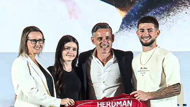 Resmi Diperkenalkan Jadi Pelatih Timnas Indonesia, John Herdman Tak Takut Tekanan - GenPI.co