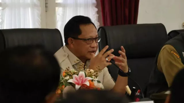 Tito Karnavian Ungkap Pilkada via DPRD Harus Ubah Undang-Undang - GenPI.co