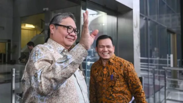 Airlangga Buka Suara Seusai ke KPK, Bahas Tarif Trump Bukan Kasus Suap Pajak - GenPI.co