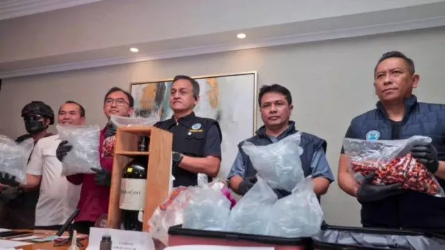 Apartemen Mewah di Jaksel Jadi Pabrik Vape Narkotika, 2 WNA Ditangkap - GenPI.co