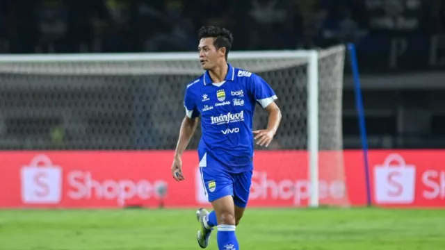 Persib Juara Paruh Musim, Dewangga Tatap Sejarah Hattrick Gelar - GenPI.co