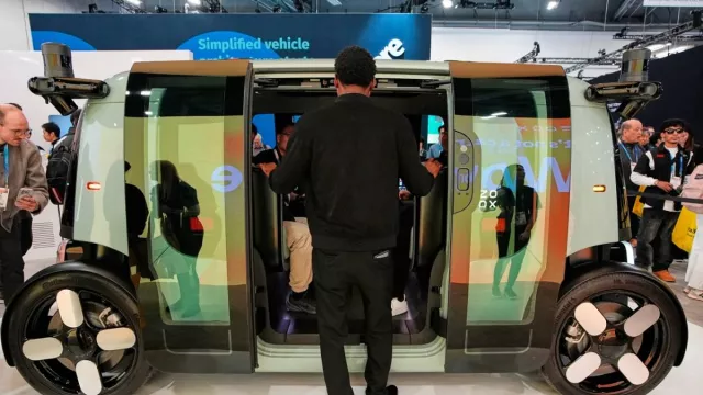  Taksi Robot dan Mobil Pribadi Otonom Siap Mengambil Alih - GenPI.co