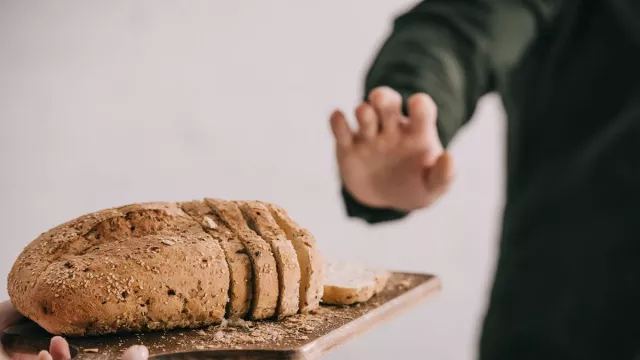 3 Camilan Bisa Bikin Kenyang Lebih Lama Daripada Roti, Buah Jadi Andalan - GenPI.co