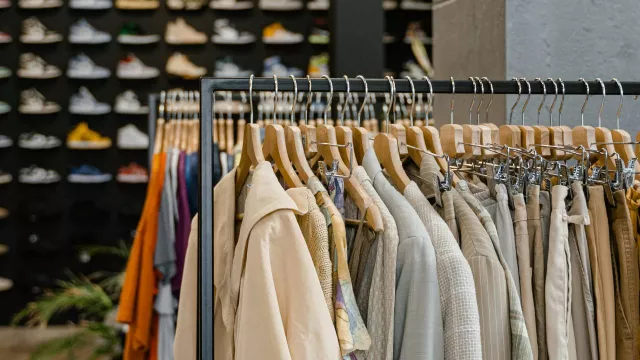 Belanja di Outlet Jadi Solusi Tampil Stylish dengan Harga Terjangkau - GenPI.co