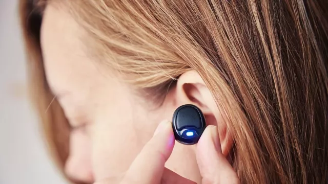 Raksasa Teknologi dan Startup Berebut AI Generatif di Perangkat Audio - GenPI.co