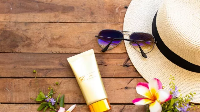 Anak Muda Australia Ogah Lindungi Kulit dari Sinar UV, Pakar Sebut Memprihatinkan - GenPI.co