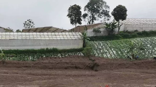 BMKG Khawatir Longsor Susulan, Bandung Diintai Potensi Hujan Lebat - GenPI.co