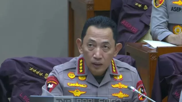 Kapolri Tolak Menteri Kepolisian, Pilih Mundur jadi Petani - GenPI.co