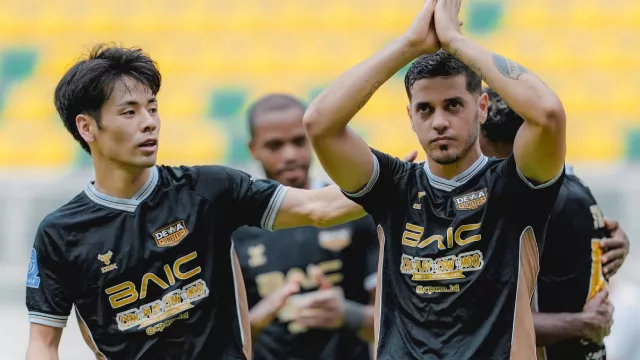  Dewa United vs Arema FC - GenPI.co
