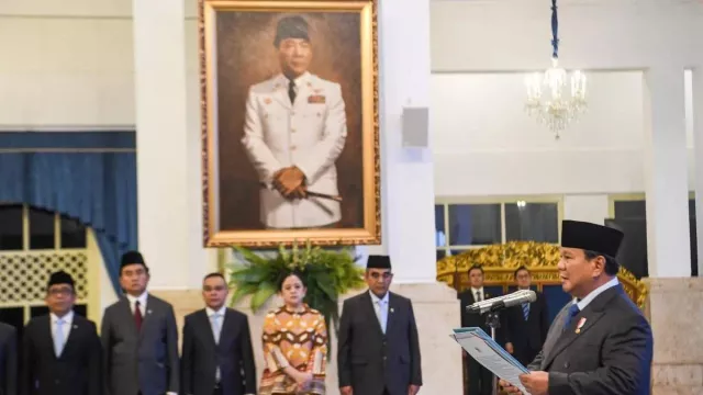 Isu Reshuffle Kabinet, Ada Menteri Kabinet Prabowo yang ke Solo - GenPI.co
