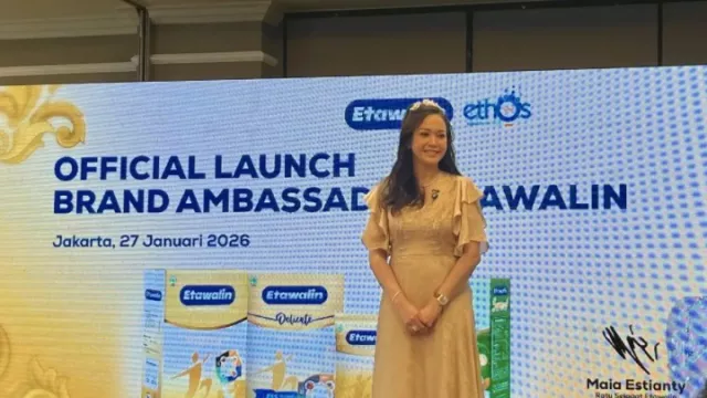 Lutut dan Punggung Nyeri, Maia Estianty Pernah Pakai Kursi untuk Salat - GenPI.co