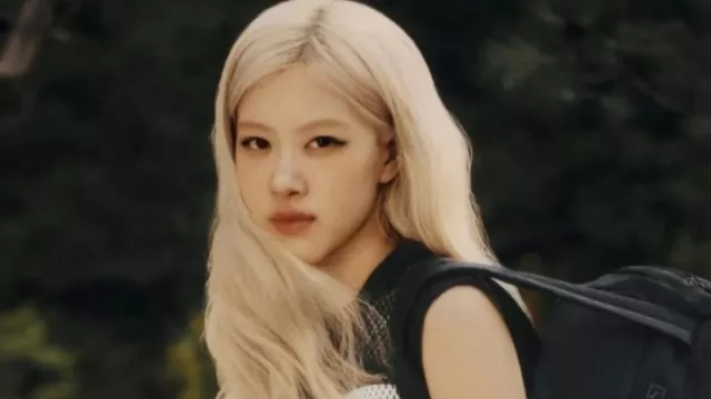 Lagu Masih Sedikit, Rose Blackpink Belum Berani Konser Solo - GenPI.co