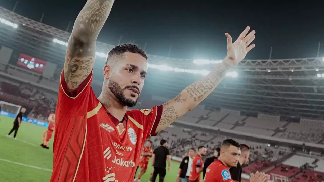  Persita Tangerang vs Persija Jakarta - GenPI.co