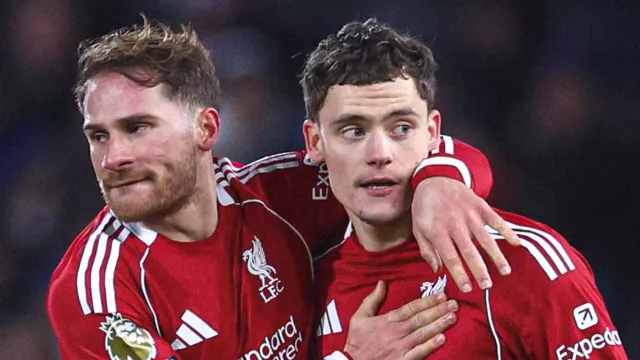  Liverpool vs Newcastle United - GenPI.co