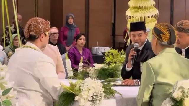 Viral! Penghulu di Jakarta Pimpin Akad Nikah Pakai Bahasa Inggris - GenPI.co