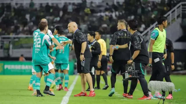 Bernardo Tavares Kecewa, Persebaya vs Dewa United Berakhir Imbang - GenPI.co