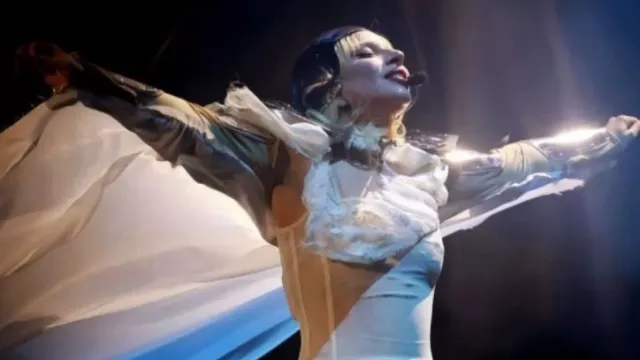  Saya Adalah Ratu - GenPI.co