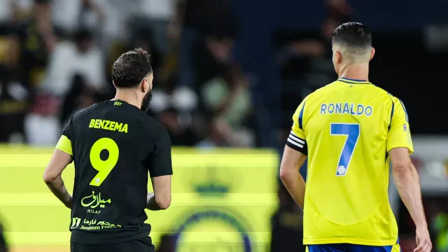 Karim Benzema ke Al Hilal, Al Nassr Dimarahi Cristiano Ronaldo - GenPI.co