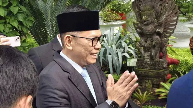 Hakim MK Adies Kadir Janji Tak Tangani Perkara Partai Golkar - GenPI.co