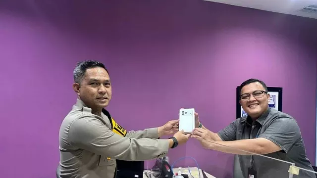 Diberi iPhone 17 Pro Max, Kapolres Tangsel Pilih Lapor KPK - GenPI.co