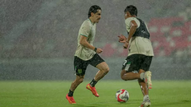 Jelang Bali United vs Persebaya Surabaya, Pemain Bajul Ijo Ada yang Flu dan Diare - GenPI.co