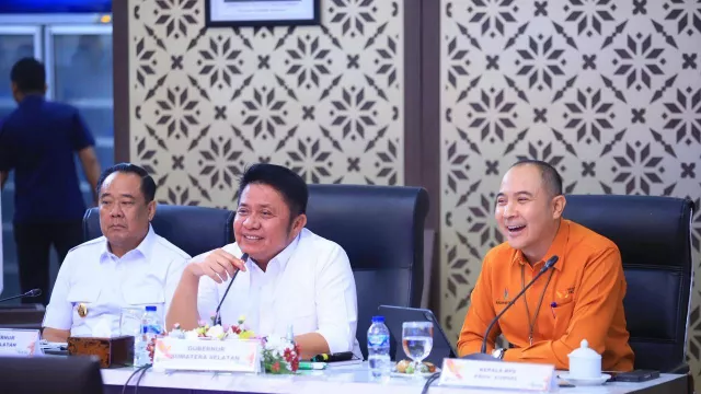 Herman Deru dan Cik Ujang Cetak Sejarah, Angka Kemiskinan Sumsel Turun ke 1 Digit - GenPI.co