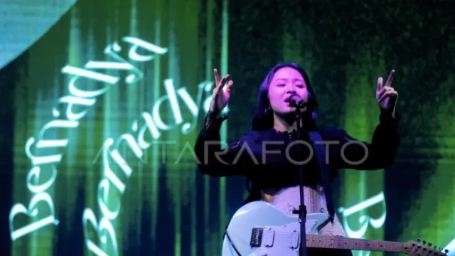 Album Baru Bernadya Sangat Berbeda, Lagu Bawa Tema Ketakutan dan Kebahagiaan - GenPI.co
