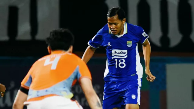  Ratchaburi Kalahkan Persib Bandung - GenPI.co