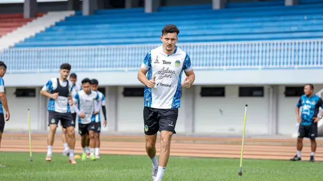 Persik vs PSIM, Jop Van Der Avert Berpeluang Debut Bersama Laskar Mataram - GenPI.co