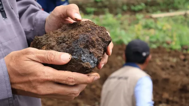 Peneliti Temukan Material Vulkanik di Sinkhole Sumbar, Diduga Endapan Gunung Api - GenPI.co